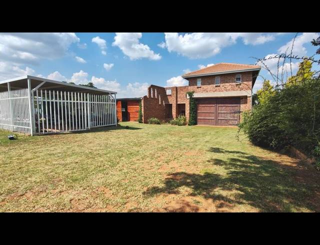 4 BEDROOM HOUSE FOR SALE IN VAAL MARINA